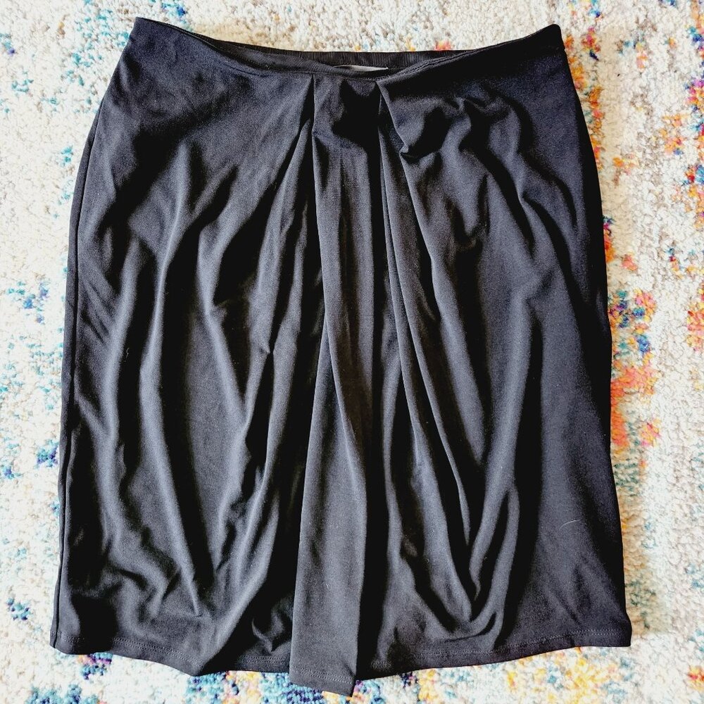 Ann‎ Taylor Black Front Pleated Skirt Women's Size 6